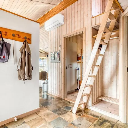 Hughe - 200m From The Sea By Interhome Frostrup