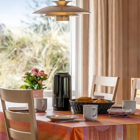 Hughe - 200m From The Sea By Interhome Casa de Férias *