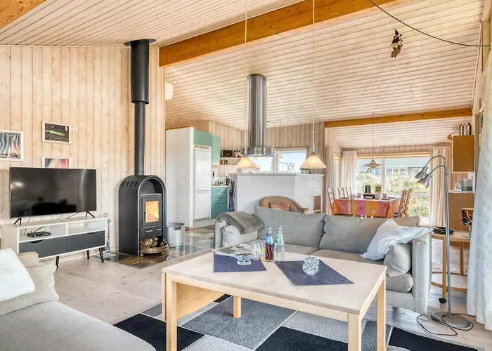 Hughe - 200m From The Sea By Interhome * Frostrup